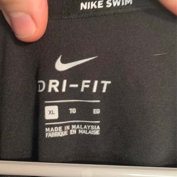 Nike Dri-FIT tshirt - Picture 3 of 3